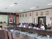Bahas Rancangan KUA-PPAS APBD 2023, Banggar DPRD Kaltim dan TAPD Rapat Bersama