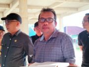 Abdul Samad Minta Kontraktor Segera Tuntaskan Pembangunan Turap