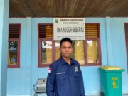 Sutomo Jabir Angkat Bicara Terkait Kurangnya Fasilitas di SMAN 9 Berau Sutomo Jabir saat kunjungan ke SMAN 9 Berau (Dok, Sutomo Jabir)