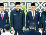 Encik Wardani dan Selamat Ari Wibowo Dilantik sebagai Anggota DPRD Kaltim, Hasanuddin Mas’ud: Bekerja Perjuangkan Aspirasi Masyarakat Rapat Paripurna DPRD Kaltim