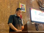 Melek Kesadaran Gender, Anggota DPRD Yan Bacakan Hasil Pansus Raperda pada Sidang Paripurna ke-15