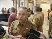 Terkendala Anggaran dari Pusat, Makan Bergizi Gratis Belum Berjalan di Kaltim Plt Kepala Dinas Pendidikan dan Kebudayaan (Disdikbud) Kaltim), Irhamsyah, saat ditemui awak media di Pendopo Etam, Senin 20 Januari 2025. (Dok: katakaltim)
