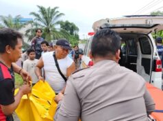 Warga Paser Geger Temukan Mayat Tergeletak di Parit Warga Desa Jone, Kecamatan Tanah Grogot, Kabupaten Paser, dikejutkan oleh penemuan mayat seorang pria yang tergeletak di parit, Jalan Untung Suropati KM 8, Minggu 26 Januari 2025. (Dok: Polres Paser)