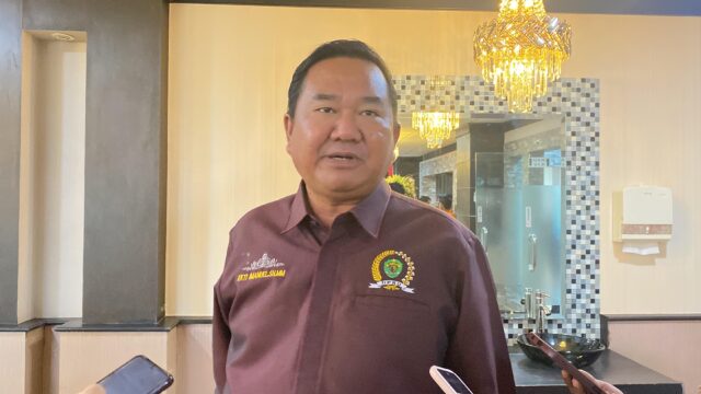 Samarinda Wakil Ketua I DPRD Kalimantan Timur, Ekti Imanuel. (Dok: koranseruya)