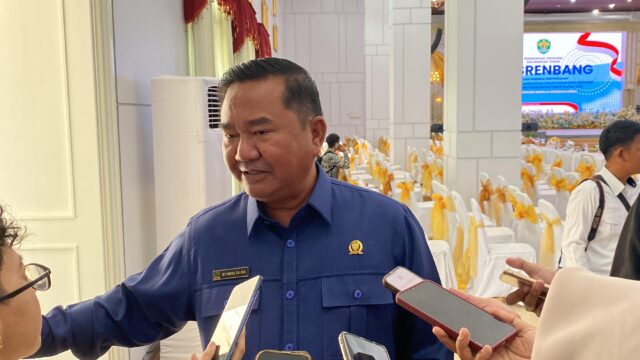 Wakil Ketua DPRD Kalimantan Timur, Ekti Imanuel.(dok: koranseruya)