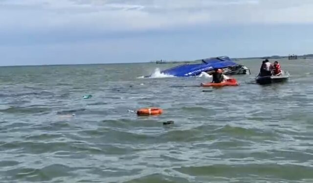 Penajam Kapal Muatan Penumpang (KMP) atau kapal feri yang melayani rute Balikpapan-Penajam dilaporkan tenggelam di perairan Penajam, Kabupaten Penajam Paser Utara (PPU), pada Senin (5/5/2025) sekitar pukul 14.30 WITA.