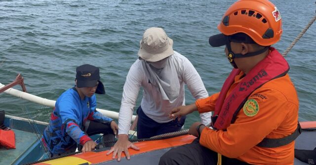 Tim SAR gabungan evakuasi 3 pemancing di Teluk Balikpapan (dok: ist)