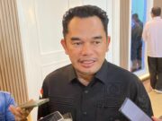 Ketua DPRD Kaltim Soroti Ketimpangan Pembangunan: “Jangan Hanya Indah Difoto, Tapi Kosong Manfaat” Ketua DPRD Kaltim Hasanuddin Mas’ud.(Dok: koranseruya)