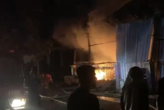 Kebakaran Melanda 1 Bangunan di Berau Kebakaran melanda salah satu toko sembako di Kabupaten Berau.
