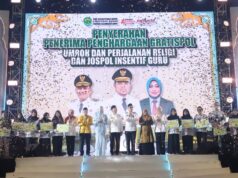 Galakkan Program JosPol, Pemerintah Berikan Insentif kepada Puluhan Ribu Guru Pemerintah Provinsi Kalimantan Timur (Pemprov Kaltim) serahkan insentif kepada 36.222 guru dari seluruh kabupaten/kota di Kaltim melalui program unggulan JosPol.