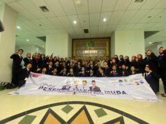 Kunjungan Talenta Muda ke DPRD Kaltim, Darlis : Mereka Jadi Langkah Awal Cetak Pemimpin Masa Depan Puluhan pemuda dari program Pemimpin Muda Daerah Kaltim (PKPMD) atau Talenta Muda Kaltim saat mengunjungi Gedung E Sekretariat DPRD Kalimantan Timur pada Kamis, 12 Juni 2025.(dok: koranseruya)