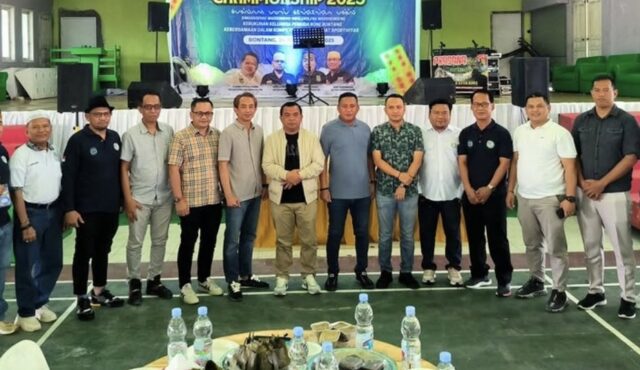 Wakil Wali Kota Bontang, Agus Haris saat menghadiri acara perlombaan domino gelaran pemuda Bone di Kota Bontang (foto: Pemuda Bone)