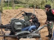 Wawali Bontang Latihan Menembak Senjata Berat Bareng Arhanud 7/ABC di Area Indominco Wakil Wali Kota Bontang, Agus Haris mengikuti latihan menembak senjata berat bersama Batalyon Arhanud 7/ABC (foto: tim Wawali)