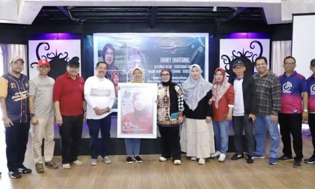 Bontang Acara pelepasan Sekda Bontang, Aji Erlynawati (foto: prokompim)