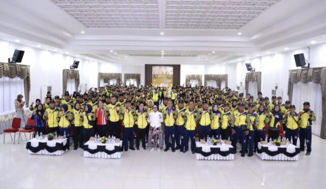 Pemerintah Kota (Pemkot) Bontang melepas ratusan atlet pelajar untuk mengikuti Pekan Olahraga Pelajar Daerah (POPDA) XVII Kaltim, Rabu (12/11/2025).