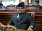 Krisis BBM di Kutim Kian Parah, DPRD Beri Tenggat 30 Hari untuk Solusi Kelangkaan bahan bakar minyak (BBM) yang terjadi di sejumlah wilayah Kutai Timur mulai berdampak langsung pada aktivitas masyarakat.