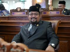 Krisis BBM di Kutim Kian Parah, DPRD Beri Tenggat 30 Hari untuk Solusi Kelangkaan bahan bakar minyak (BBM) yang terjadi di sejumlah wilayah Kutai Timur mulai berdampak langsung pada aktivitas masyarakat.
