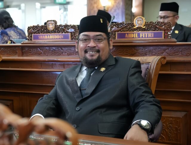 Kelangkaan bahan bakar minyak (BBM) yang terjadi di sejumlah wilayah Kutai Timur mulai berdampak langsung pada aktivitas masyarakat.