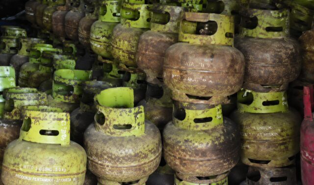 Ilustrasi ratusan tabung LPG 3 Kg yang tersimpan di salah satu pengecer di Kota Bontang (dok:ist)