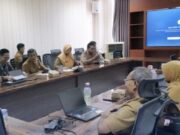 Bapperida Sebut Data Jadi Kunci Kebijakan Pendidikan yang Tepat Sasaran Bapperida Bontang mengevaluasi pelaksanaan program pendidikan bersama Tanoto Foundation (dok:ist)