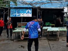 UPT Pasar Bongkar Tenda Aset di Pujasera Rawa Indah, Dukung Penataan Kawasan yang Lebih Tertib Proses pembongkaran tenda aset milik UPT Pasar di kawasan Pujasera Rawa Indah (foto:ist)