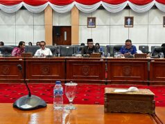 Fraksi ADB Minta Pemkot Bedah Penyebab Pajak Daerah Tak Capai Target Wakil Ketua Fraksi ADB DPRD Bontang, Sumardi saat membacakan pandangan umum fraksinya.