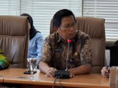 Bapperida Ungkap Jumlah Penerima Insentif Pendidik dan Tenaga Kependidikan Bontang Kepala Bidang Perencanaan, Pengendalian dan Evaluasi Pembangunan Daerah, Syarifuddin dalam Rapat Pembahasan Perda bersama DPRD Bontang (foto:koranseruya)