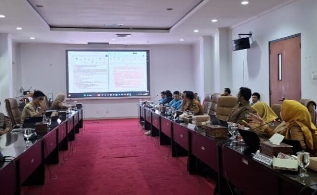 Rapat Pembahasan Raperda Kepemudaan Kota Bontang (foto:koranseruya)